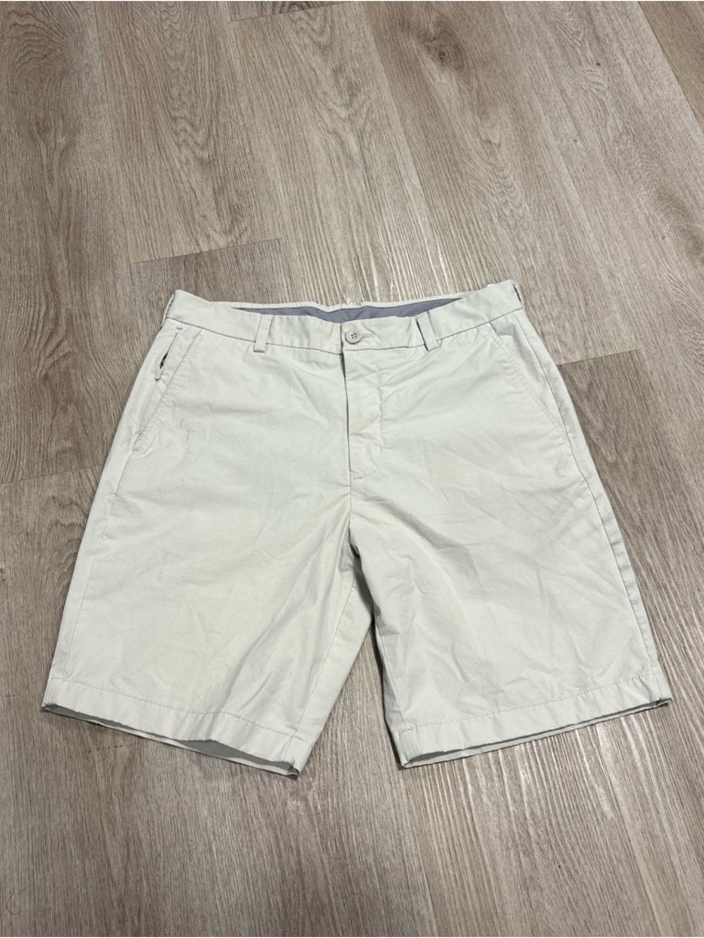 Vineyard Vines 9 Inch On-The-Go Performance Shorts Stone 31